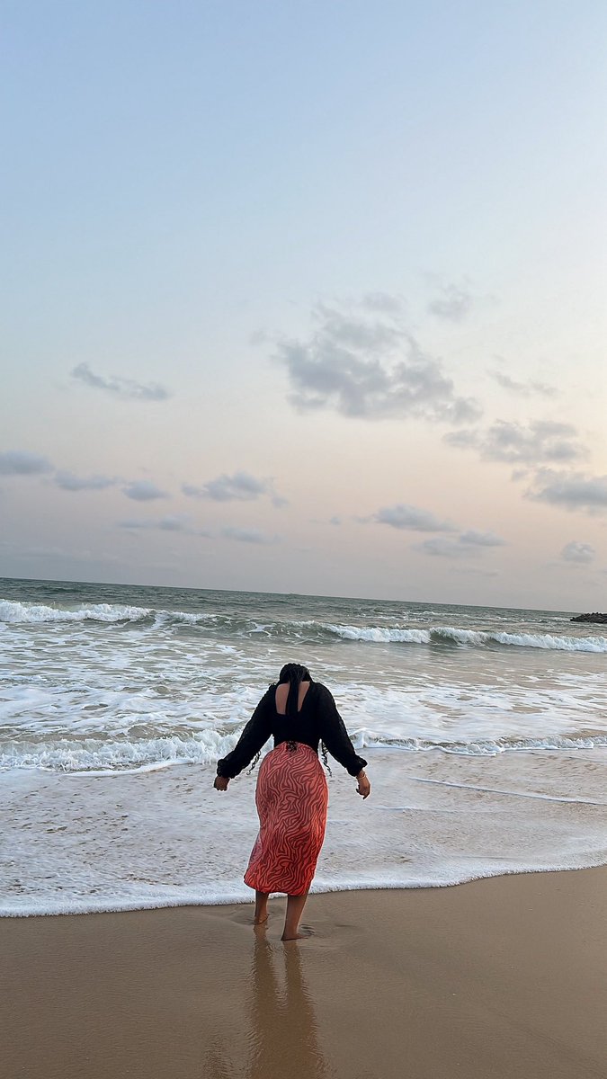 Khafilat10's tweet photo. I can’t remember the name but it’s inside elegushi before getting to wave beach …. https://t.co/l4uJHID9By