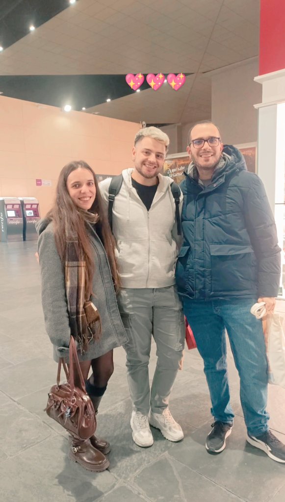 Feliz ☺️☺️☺️