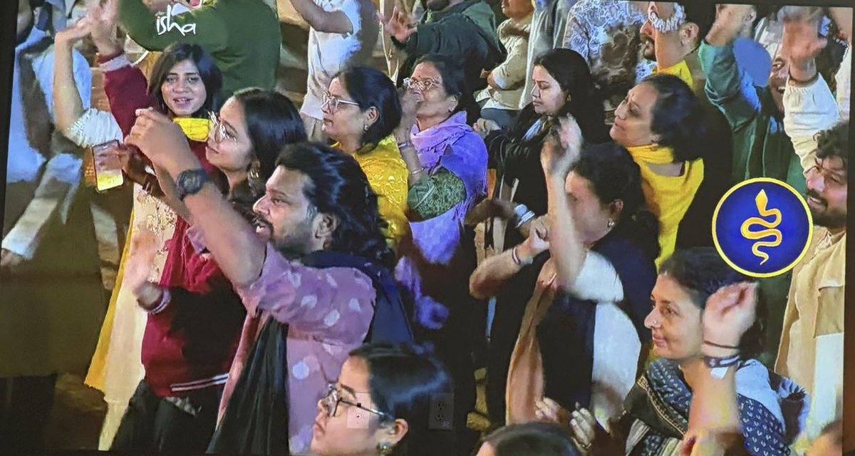 nsnikhil200's tweet photo. On this sacred night of #MahaShivratri, I stayed awake, aware, and blessed to spot 4 Shiva Elements 🔱🌙
Grateful to be #PoweredByAdiyogi 🙏
@Adiyogi.Official @ishafoundation https://t.co/5hhSe4ta8M