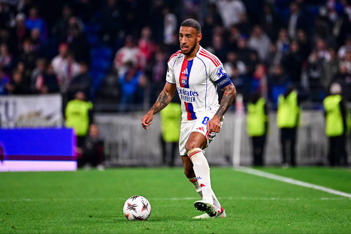 STATS 📈📉

19
Corentin TOLISSO égale Bernard LACOMBE au nombre de matches de première division disputés avec l’OL.

Les deux Gones totalisent 222 rencontres au compteur et sont à la 19e place des joueurs ayant le plus d’apparitions avec l’OL en D1-L1.

#TeamOL #OLOGCN ♥️💙