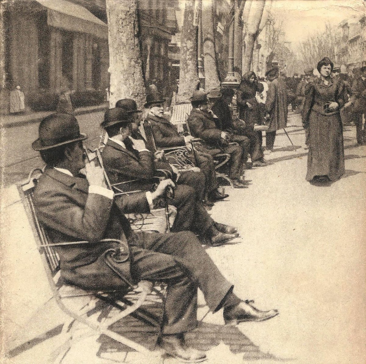 "Se posaren en La Rambla, cadires ordinàries de palla, sense pintar, sota dels arbres, a l'un i l'altre costat, afilerades en renglera, per seure la gent, pagant moneda de quarto".
“Calaix de Sastre” (1781)
El 15 de febrer de 1819) va finar Rafael d'Amat de Cortada, baró de Maldà