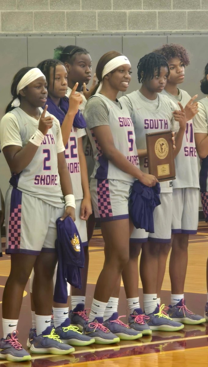 AmiraB626's tweet photo. It was a Happy Valentine’s Day💜
We won the #psal Brooklyn Borough Championship 🏆
#recruit #scholarship #2026 
#gbb #wbb #wnba #nba #brooklyn #NYC #baskerball #Championship @southshorewbb 
#AB5 https://t.co/bw3JowiVmT
