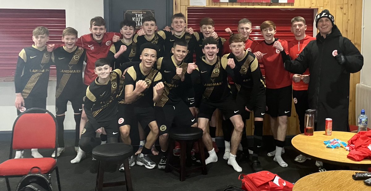 Great end 2 week, which seen young Trigs spend Thursday being put through his paces with Larne 1st team GKs under Alan Mannus. ♥️ the experience &amp; knowledge gain. Then 2 top it off made 3 top class saves 2 help Larne U15s to a 4-1 win &amp; through 2 SF of U15s National league 🏆👏