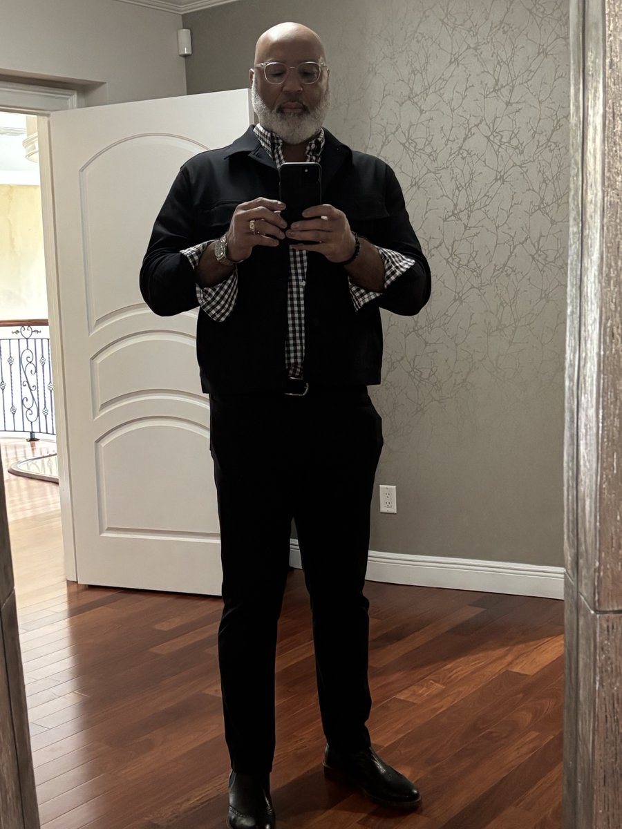 Cornelius Bennett tweet media