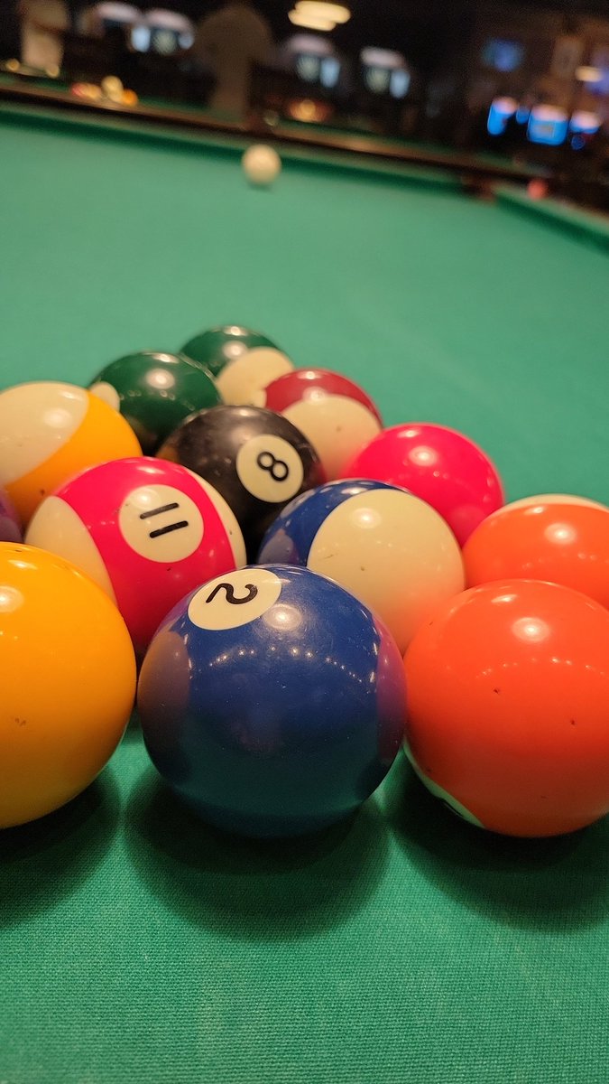 What a nice day for some pool ❤️🎱