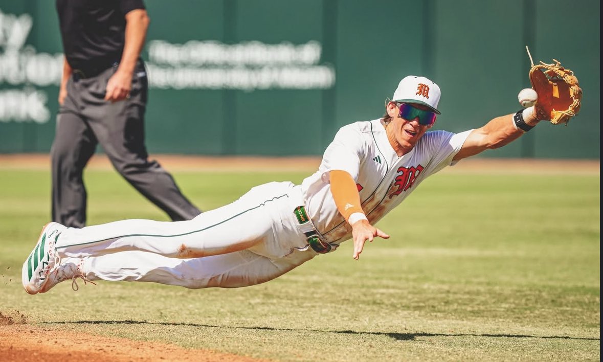 HurricanesMuse tweet media