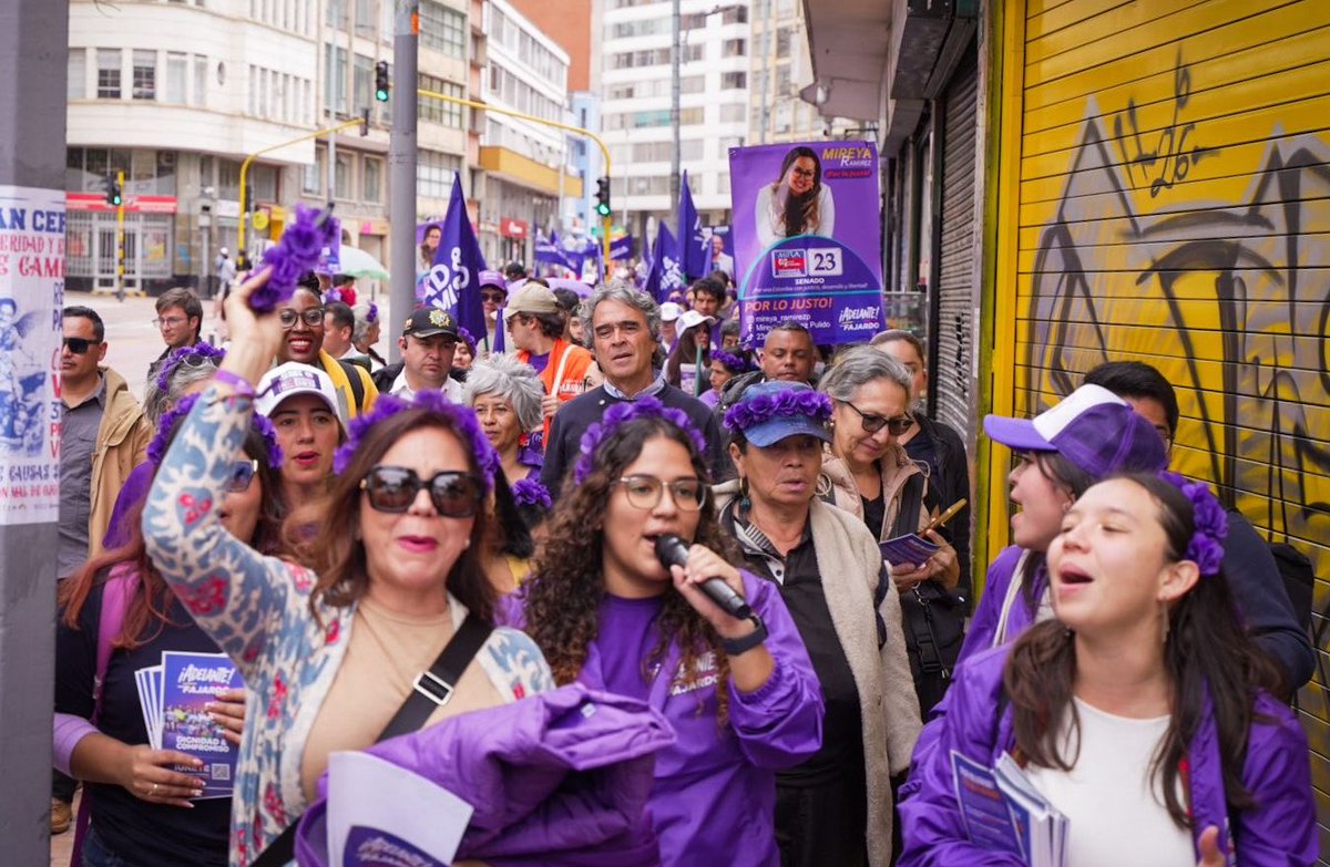 Nos reunimos desde todos los territorios con una convicción: el cambio empieza reconociendo la fuerza, la dignidad y el liderazgo de las mujeres. Este es un proyecto colectivo, lleno de esperanza. ✨#AdelanteConLasMujeres