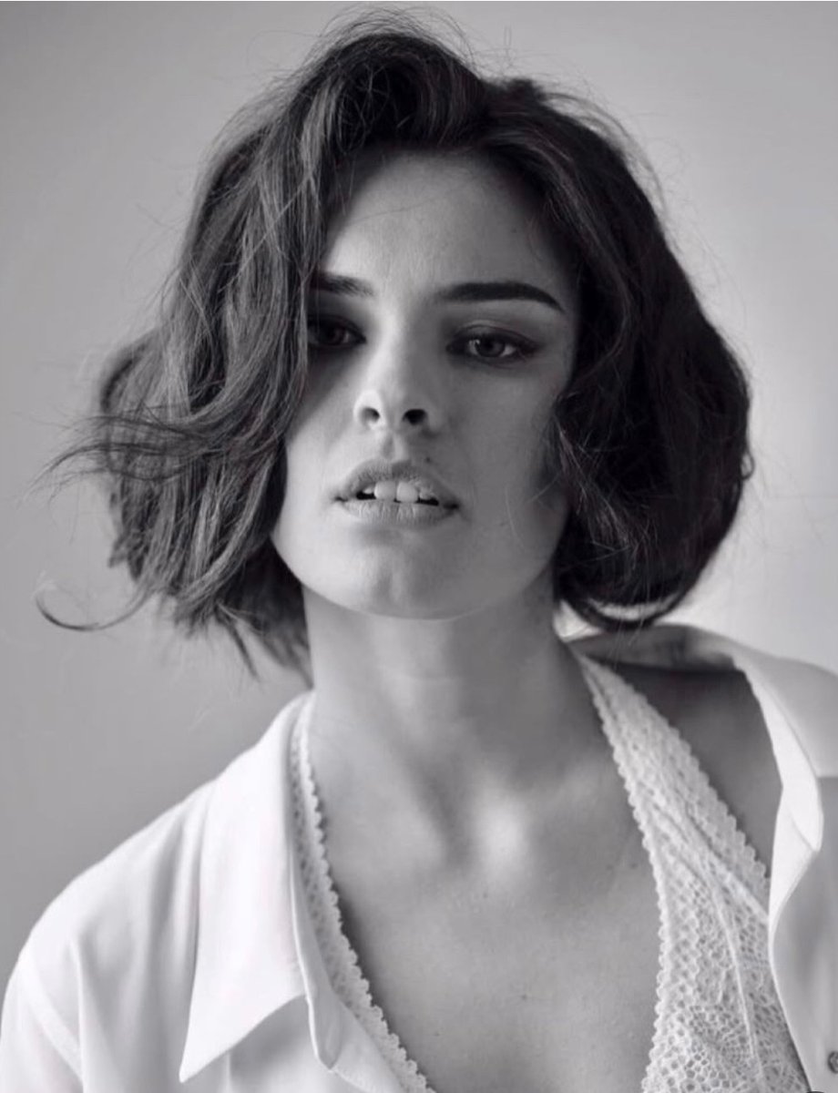 #DomingoDeAlbaBrunet 
#Mafin 
La única vez que escuché un Te Amo a Marta fue a Fina.
Por más novelita . 
Más curvas . Más regresos.
 Más emociones. 
Viva la ficción.!
Gracias 
#AlbaBrunet
#martabelmonte 
#SueñosDeLibertad