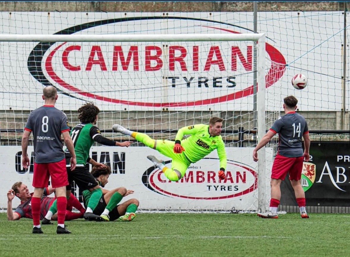 Cameron Clarke tweet media