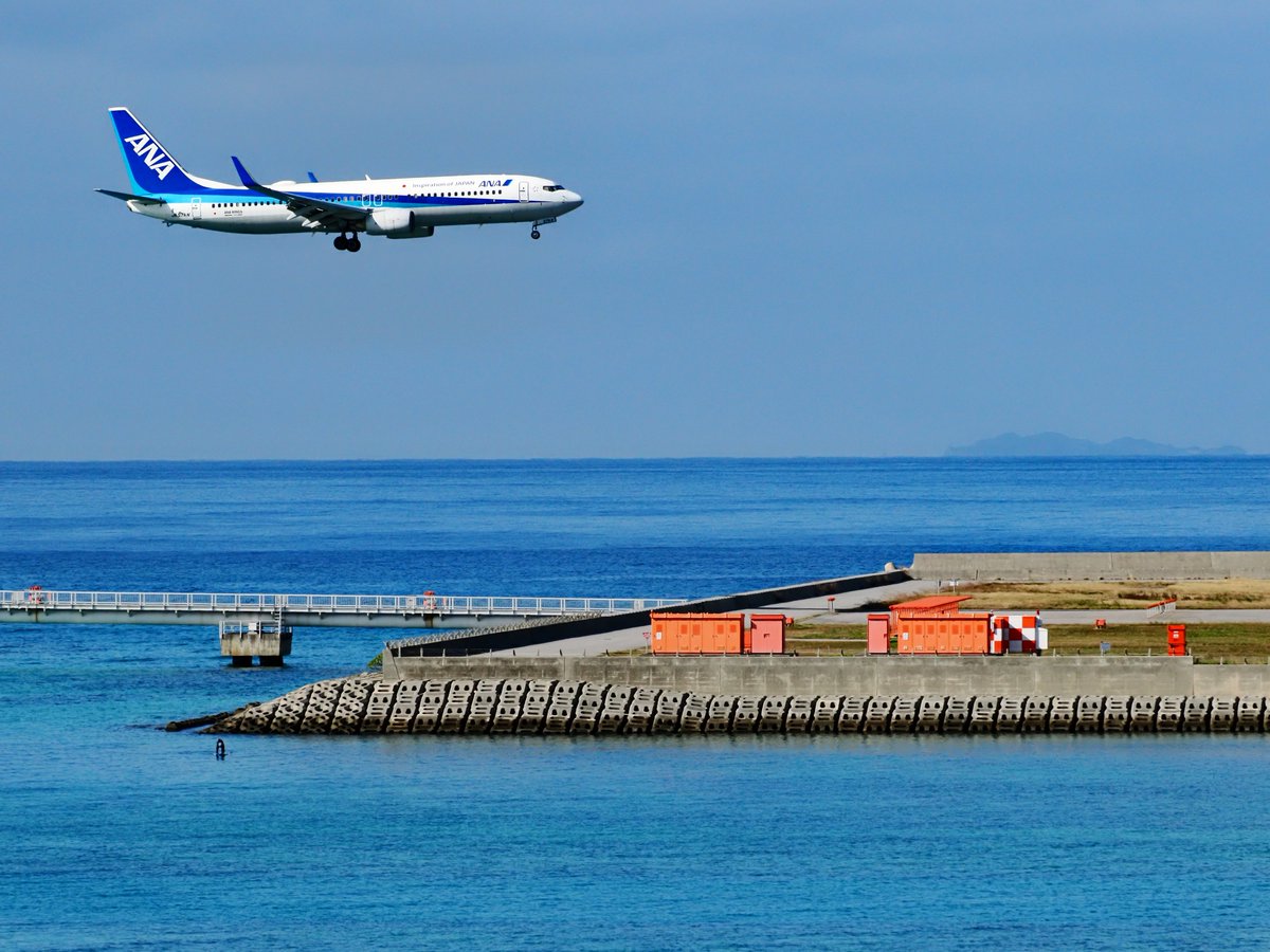 🛬 JA57AN B737-800 #ANA #全日空 #沖縄 #瀬長島 #ウミカジテラス