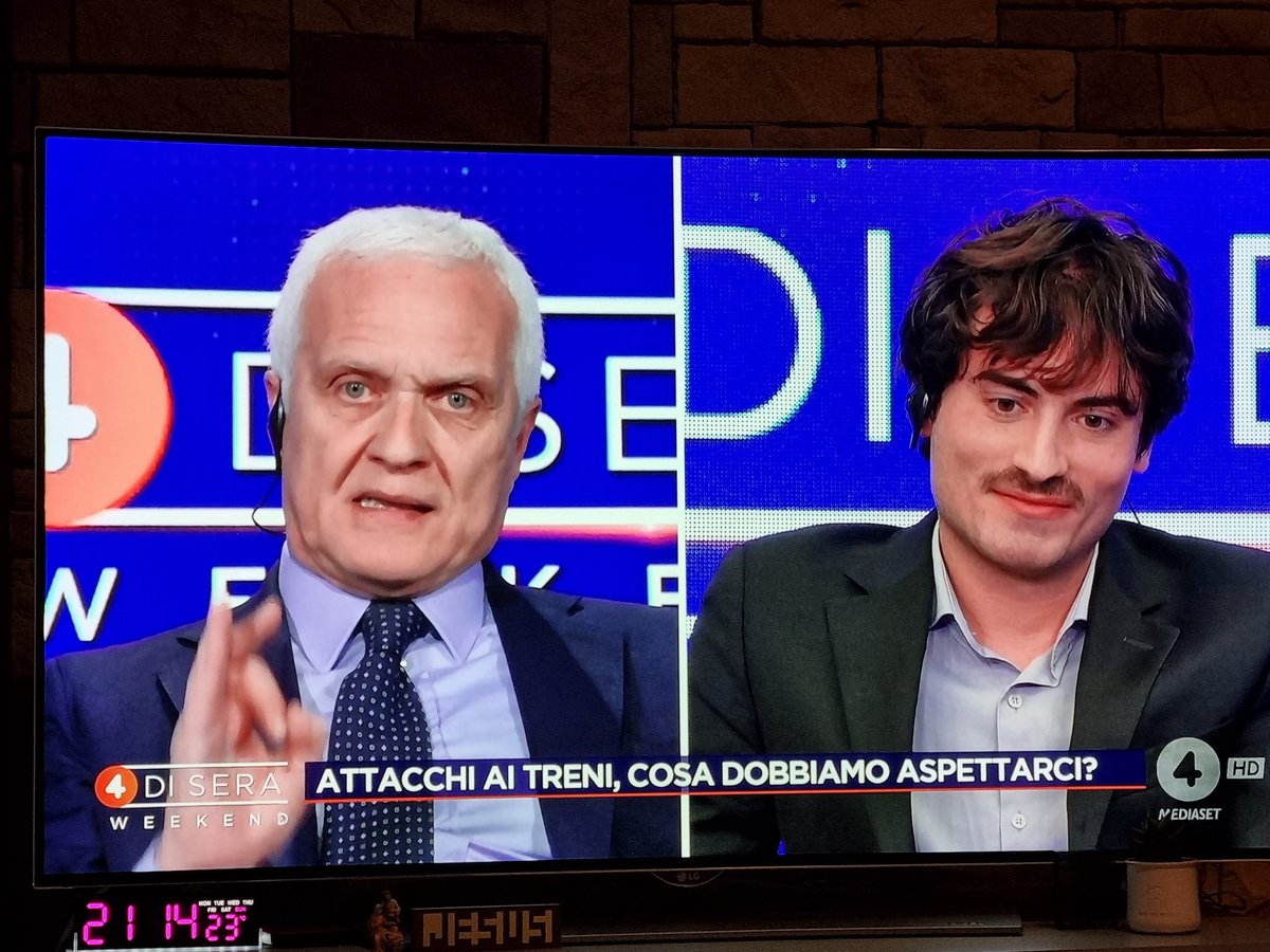 Verderami corregge tutte le cazzate dette dal tizio di Avs. E lui come uno scolaretto si fa piccolo piccolo, non controbatte. Ho già scritto che è un coglione? 🤭🤭🤭 #4diseraweekend