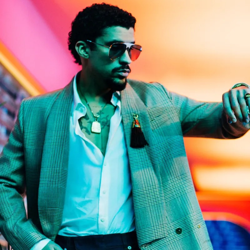 chartdata's tweet image. Bad Bunny simultaneously charts two albums in the top 10 on the Billboard 200 for the first time in his career (@sanbenito).

Following the Super Bowl.