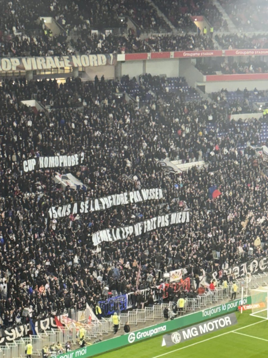 Les Bad Gones fustigent la LFP et le Collectif Ultras Paris : « CUP homophobe ? 15 ans à se la prendre par Nasser. Même la LFP ne fait pas mieux. »