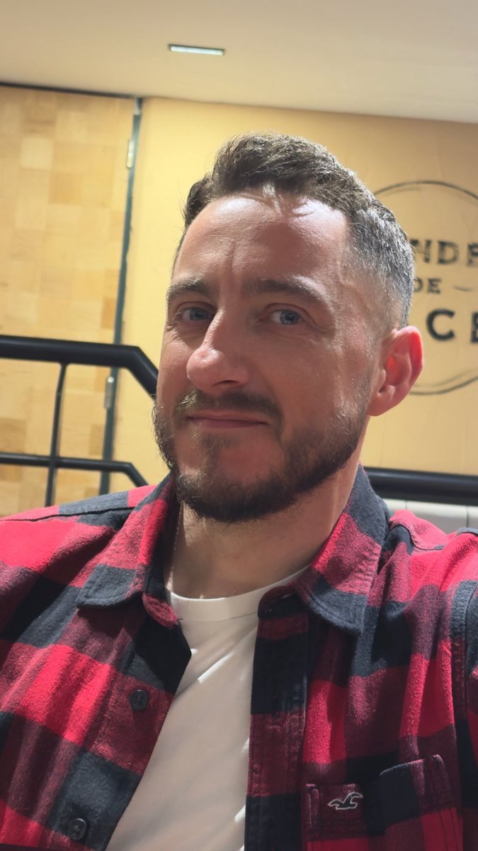 ĐȺVɨđ 👨🏻 tweet media