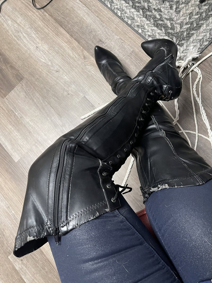 MissWhitneyMorgan @ all Exxxoticas + FetishCon tweet media