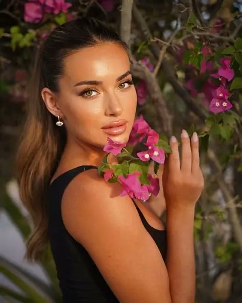 My Delicate Flower!🌺 <a href="/PoisonAngelRp/">Angel</a>