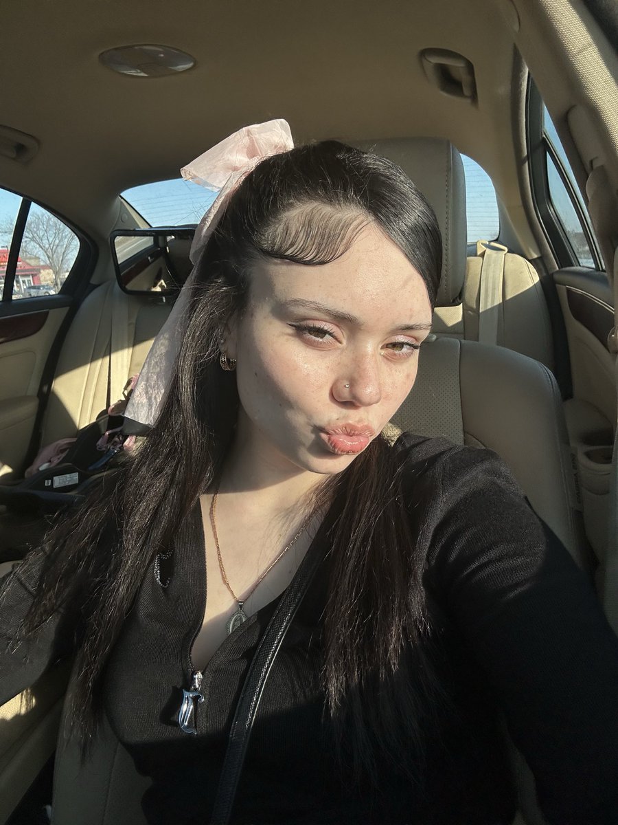 lexi tweet media