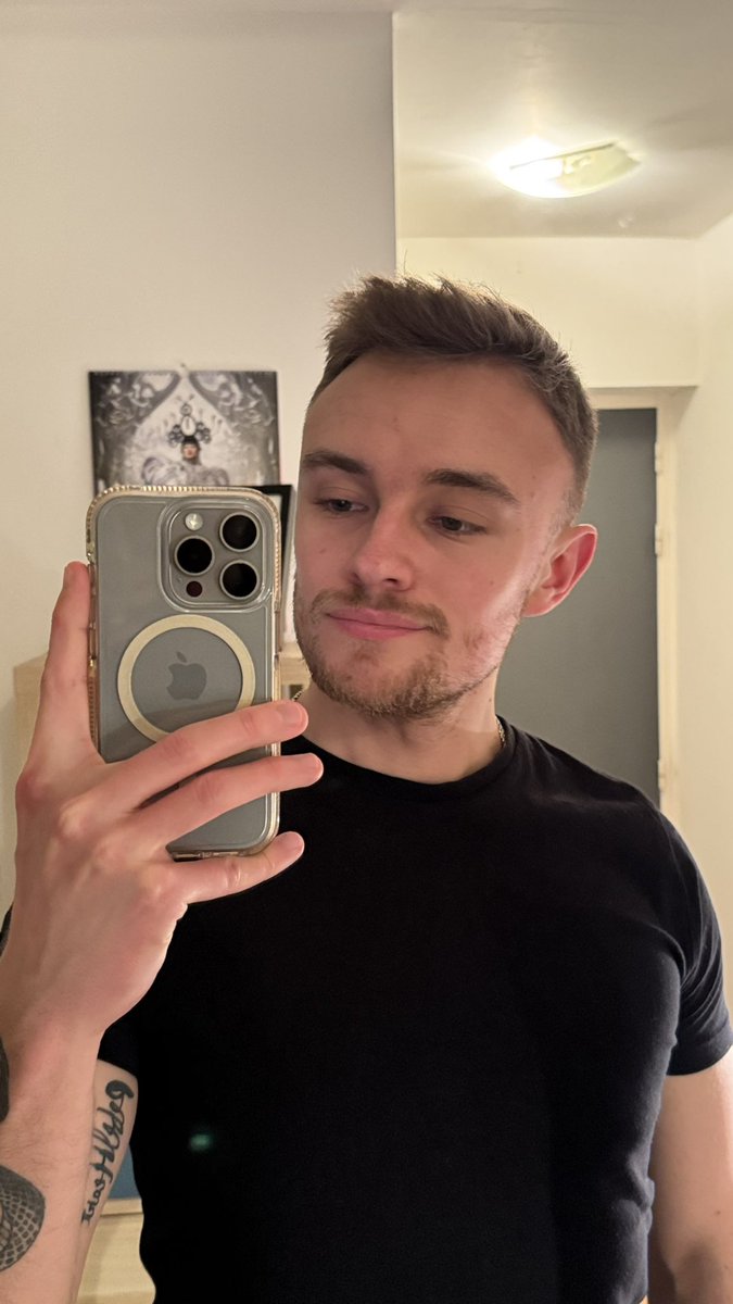 The Tortured Simon’s Place 🤍 tweet media