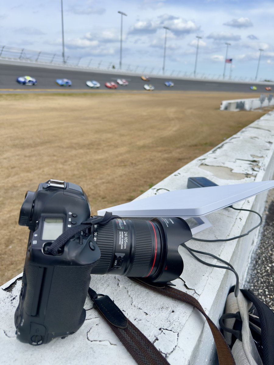 Chris Owens tweet media