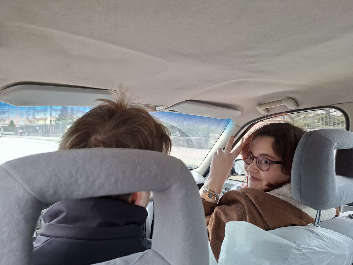 Sevgililer gününde güne böyle baslayıp aksam trafik kazasıyla bitirdik, dizler mosmor, İsmet(araba) belese burun estetiği olacak, Bugi yine tabanvay djdndjdfj best valentines day ever falandı