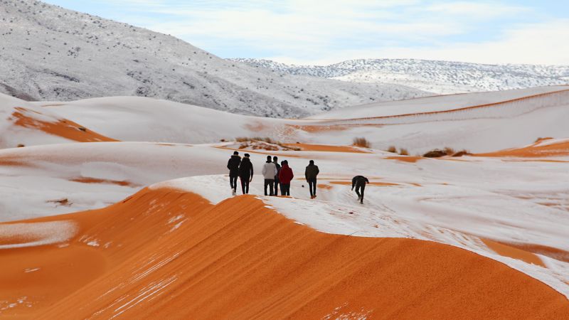 The insane geography of Algeria 🇩🇿. Snow in the desert 😯!