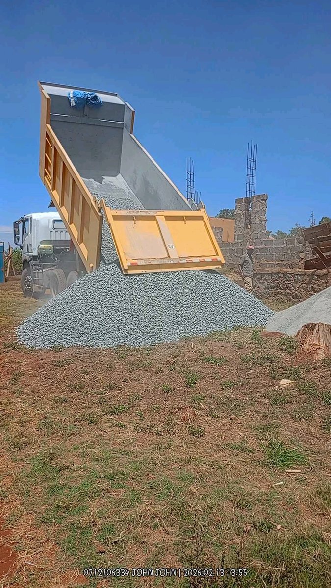 ignyharaz2's tweet image. Hii ikiinua hivi unashika mfuko na 35+