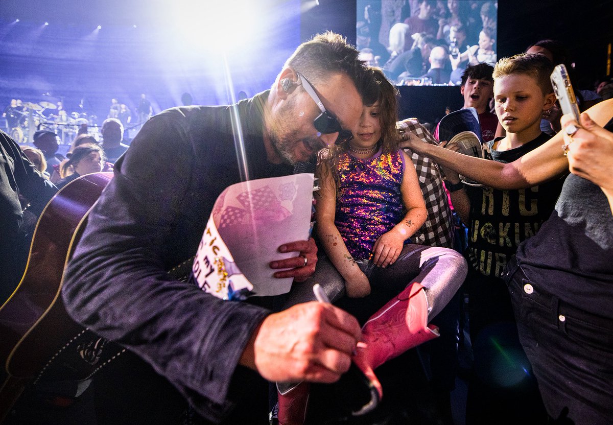 Eric Church tweet media