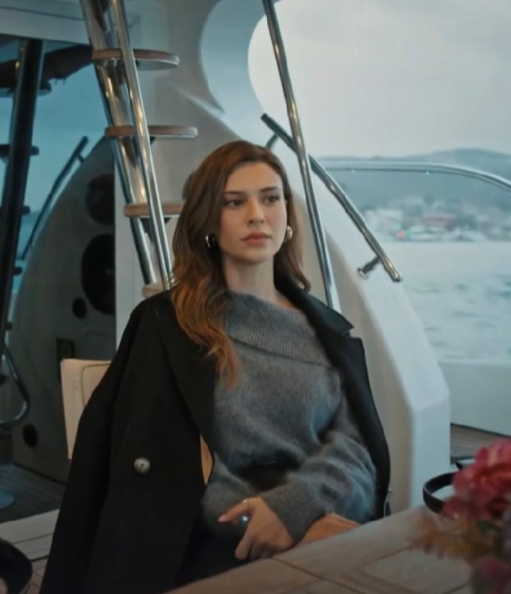 Ben onun için deliyim... 
stilistler işlerini mükemmel bir şekilde yaparlar 
#Yeralti #DevrimÖzkan