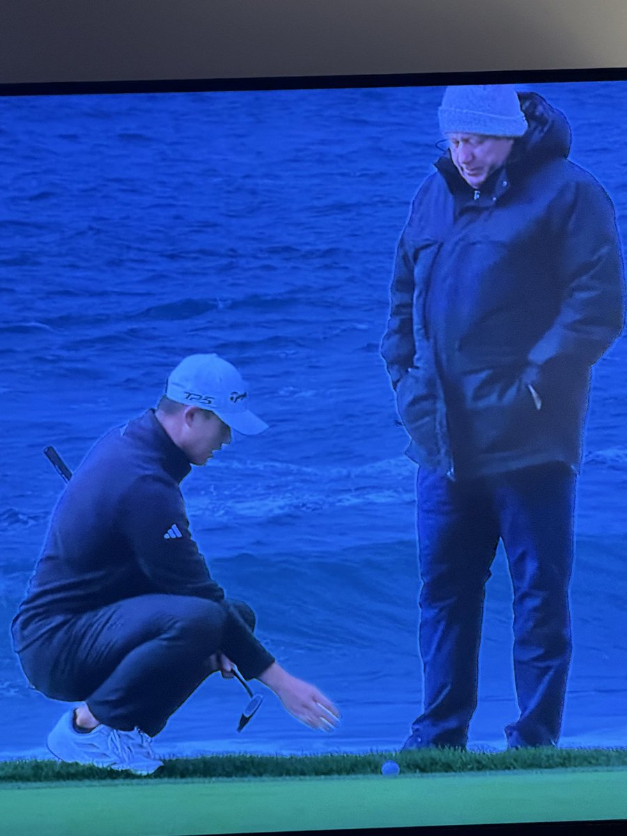 #shrink Colin Morikawa calling this bloke over