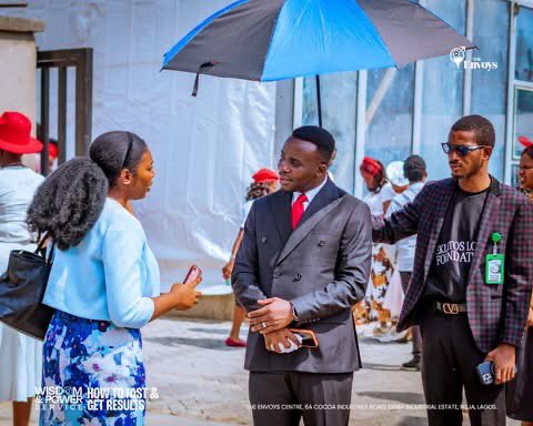 rccgtheenvoys's tweet photo. We are the Envoys; the sent ones!

#RCCGTheEnvoys
#YP20
#PDaniel https://t.co/bkjT5UxXvO