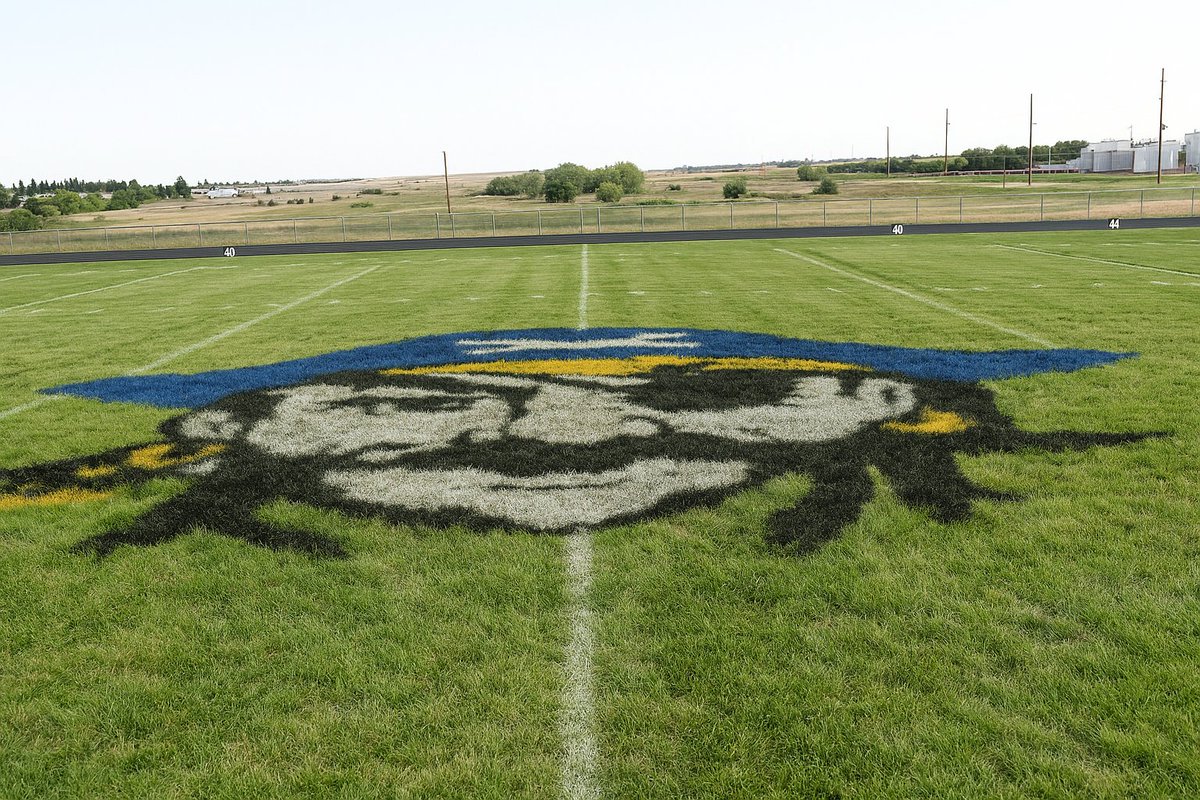 NDFBfields's tweet photo. The Tioga Pirates play on the newly renovated Tioga Football Field which has added a new surface, lights, scoreboard, grandstand, concessions, home locker room &amp; sprinkler system. Thank you to Coach Tim Schaffer for the pictures! https://t.co/DHd6RTIr4r
