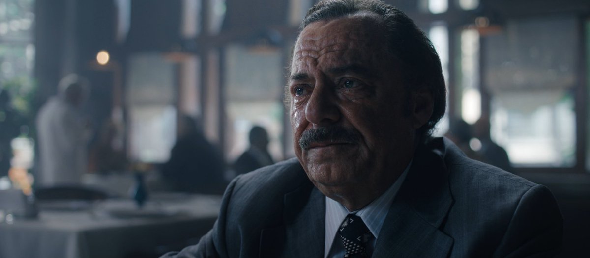 "Bir kadına, zamanında, iş işten geçmeden iyi davranmayı bilmek lazım."

Masumiyet Müzesi, Orhan Pamuk