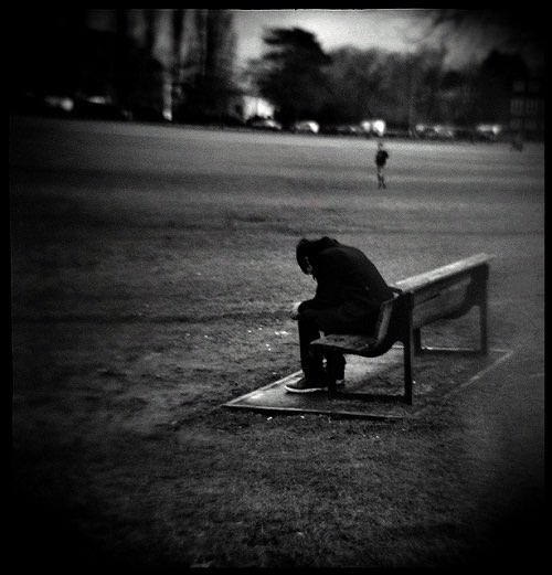 رُبّما تجمعنا أقدارُنا ذات يومٍ 
بعدما عزّ اللِّقاء 
فإذا أنكر خِلٌ ، خِلّهُ .. 
و تلاقينا لقاء الغُرباء ! 
و مضى كُلٌ إلى غايتِهِ ، 
لا تقُل شِئنا ، فإن الحظ شاء .

- إبراهيم ناجي