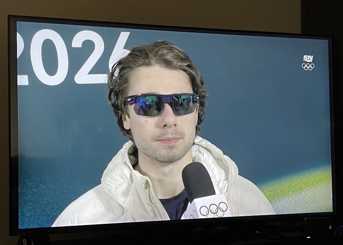 huggyquinnifer's tweet photo. quinn hughes comedy fucking gold https://t.co/nXmNOPQwVB