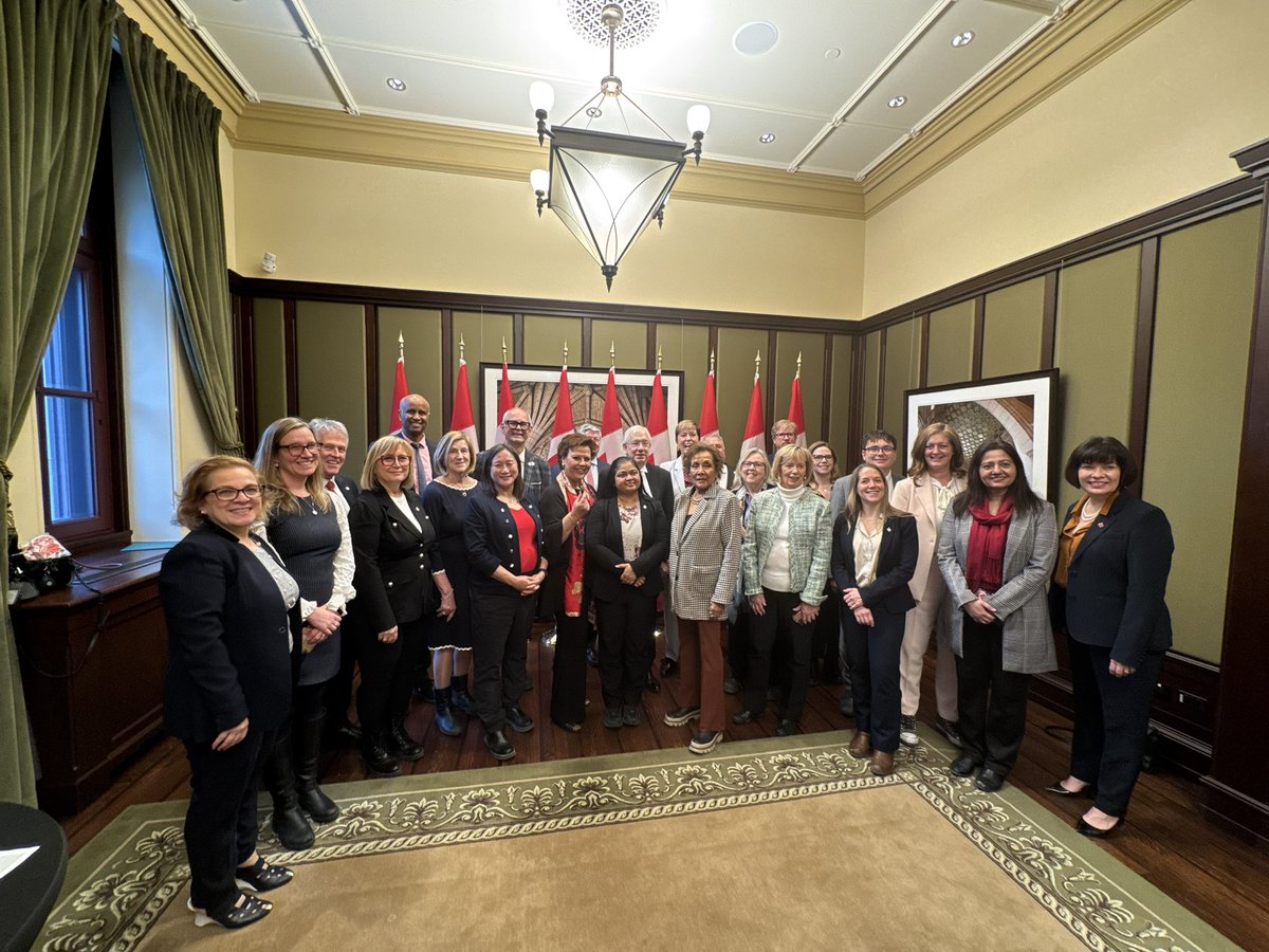 JeanYip3's tweet photo. Happy Flag Day, Canada! 🇨🇦 Today we celebrate the symbol that unites us from coast to coast to coast.

I attended a flag day event in #Ottawa hosted by the @PearsonCentre . The Centre engages Canadians about a progressive future for Canada, building on the success of the past and exploring new ideas for a bright future.

On February 15, 1965, under the leadership of Prime Minister Lester B. Pearson, Canada officially raised the modern Maple Leaf flag for the first time. Pearson championed a bold, unifying design that would represent all Canadians 🍁