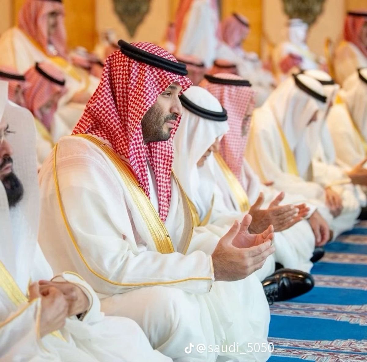 V_511511's tweet photo. #ولي_العهد حفظك الله يا سيدي 🇸🇦 https://t.co/BjaZzSK7Ml