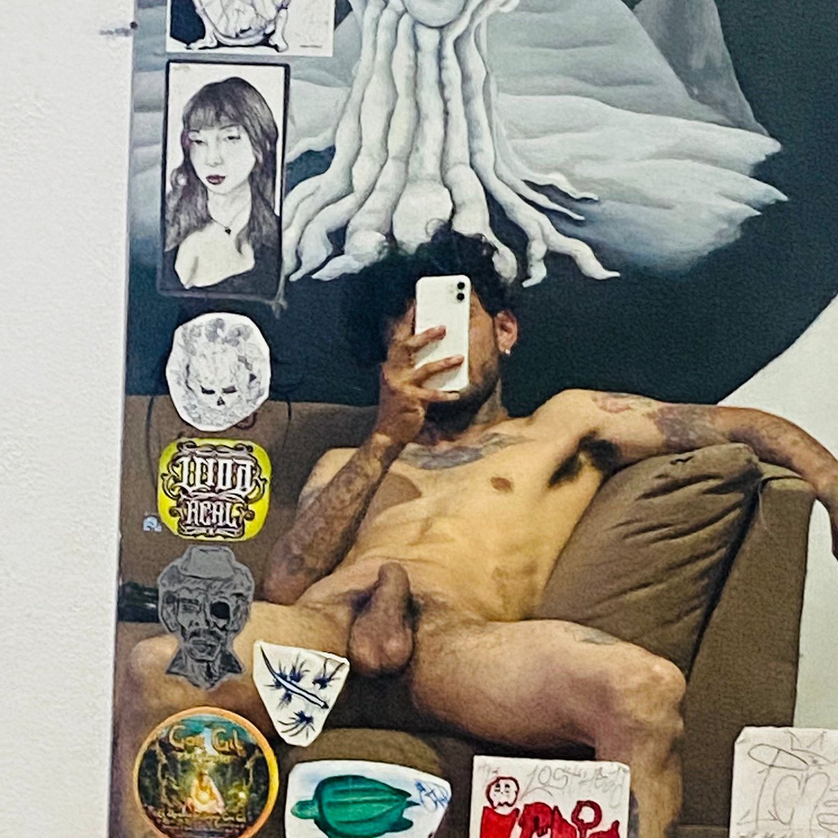 magaze7's tweet photo. Qué tal este chacal hetero con una verga curva que se ve riquísima, les gustaría ver contendió con el? 🫦👅 https://t.co/FM1pXUIC8n