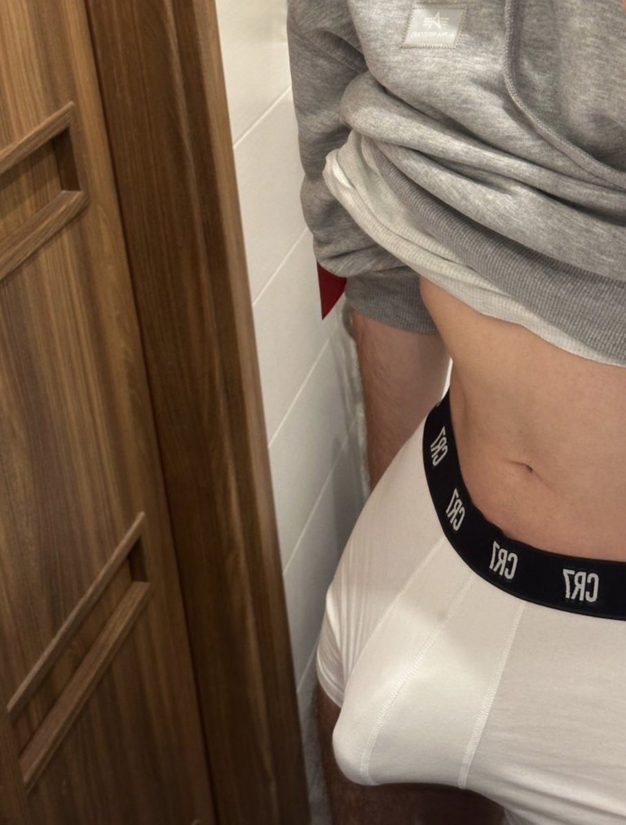 White🪽
Rt🫦

#chudai #bigboy #bi #rt #europe