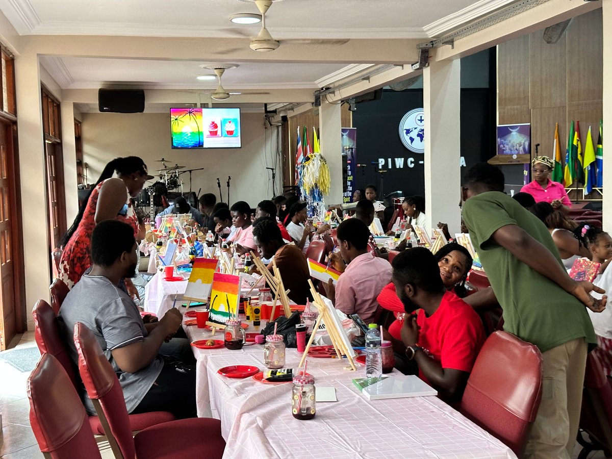 TemaPiwc's tweet photo. How we celebrated Valentine’s day at #PIWCTema https://t.co/pSsGNAxIh5
