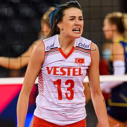 Harikasın Meryem Boz seninle hep gurur duyduk boy dezavantajına rağmen hep çok iyi savaştın sayende yıllar sonra survivor izledim.. Seni çok seviyoruz mavi şimşek iyi ki💙⚡️ #survivor2026