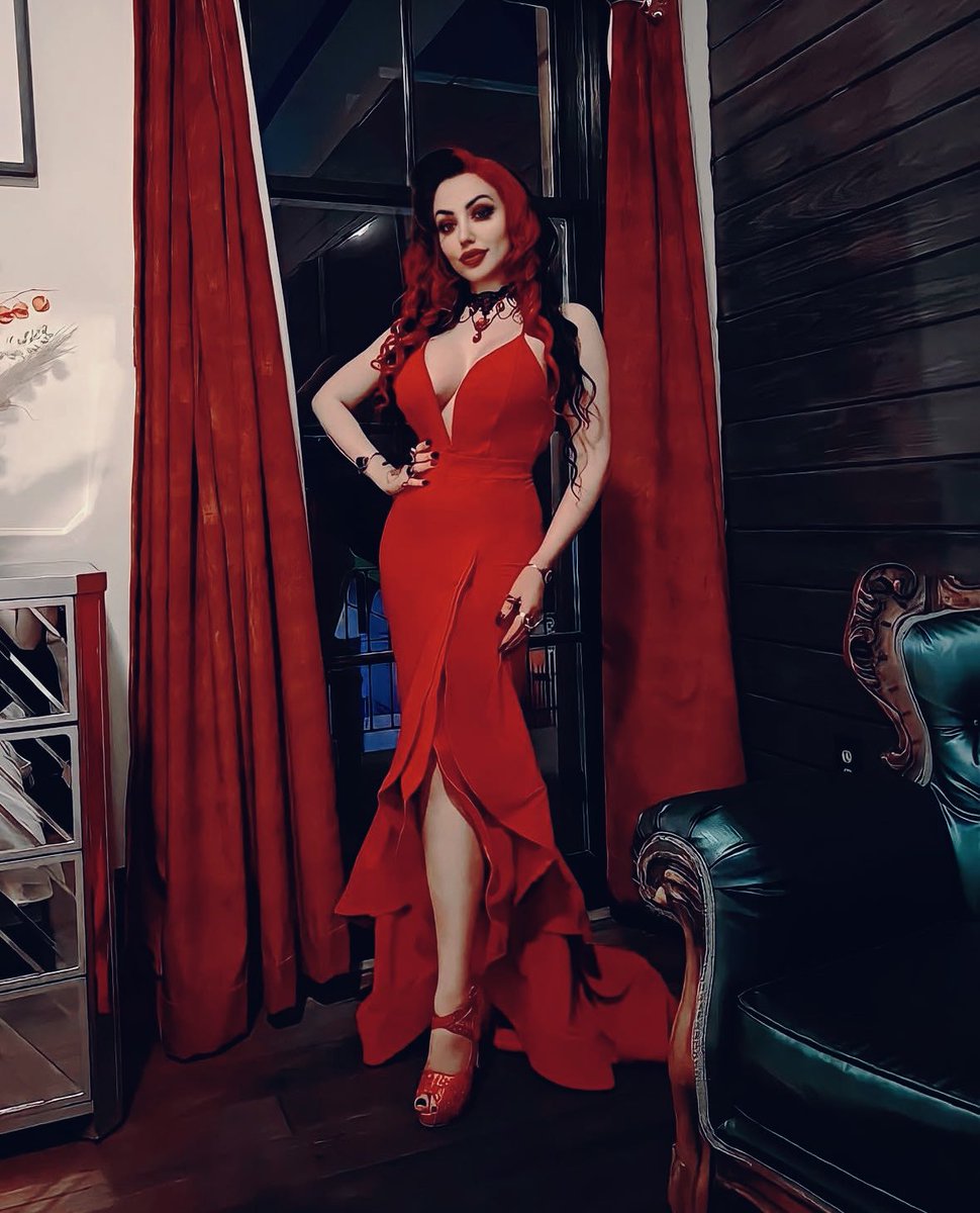 {Not @DaniDivineModel} tweet media