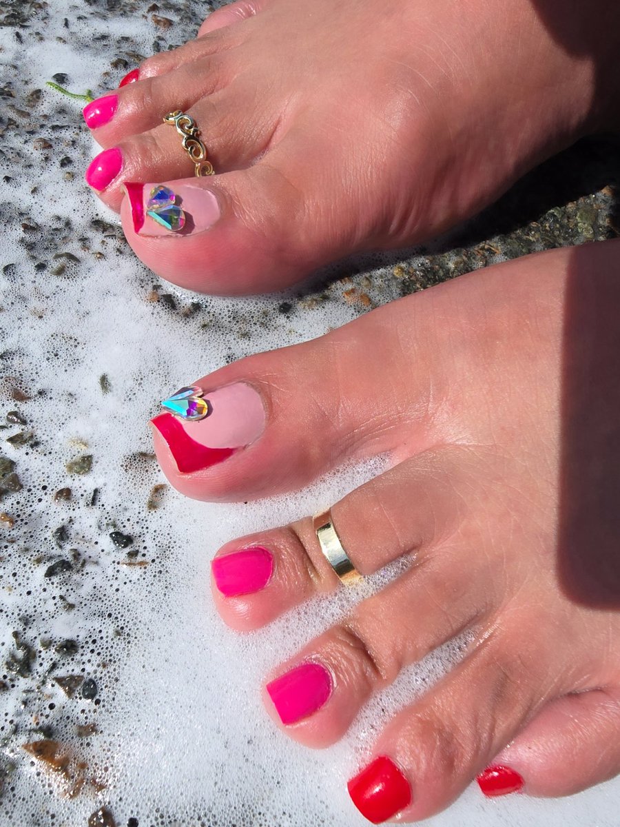 Tasty_PerfecToes tweet media