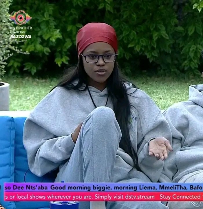 Oratiwe16's tweet photo. Signing out from watching Bbmzansi ever again.

MaBhayi thank you Sisi @neliswa__ngada you where born for such a time as this❤️ never back down without a fight! You don't know how much of justice you did.

WE STAND WITH NELISWA 
NECTARS X NELISWA 
#NeliswaNgada #BBMzansiS6 https://t.co/uG3xInsnWn