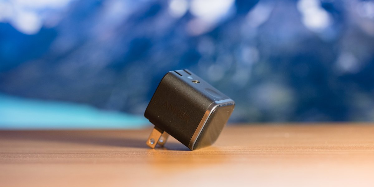 Hands-on: Anker's new 45W charger adds a useful built-in display in a compact design [U] dlvr.it/TQzF0D $AAPL