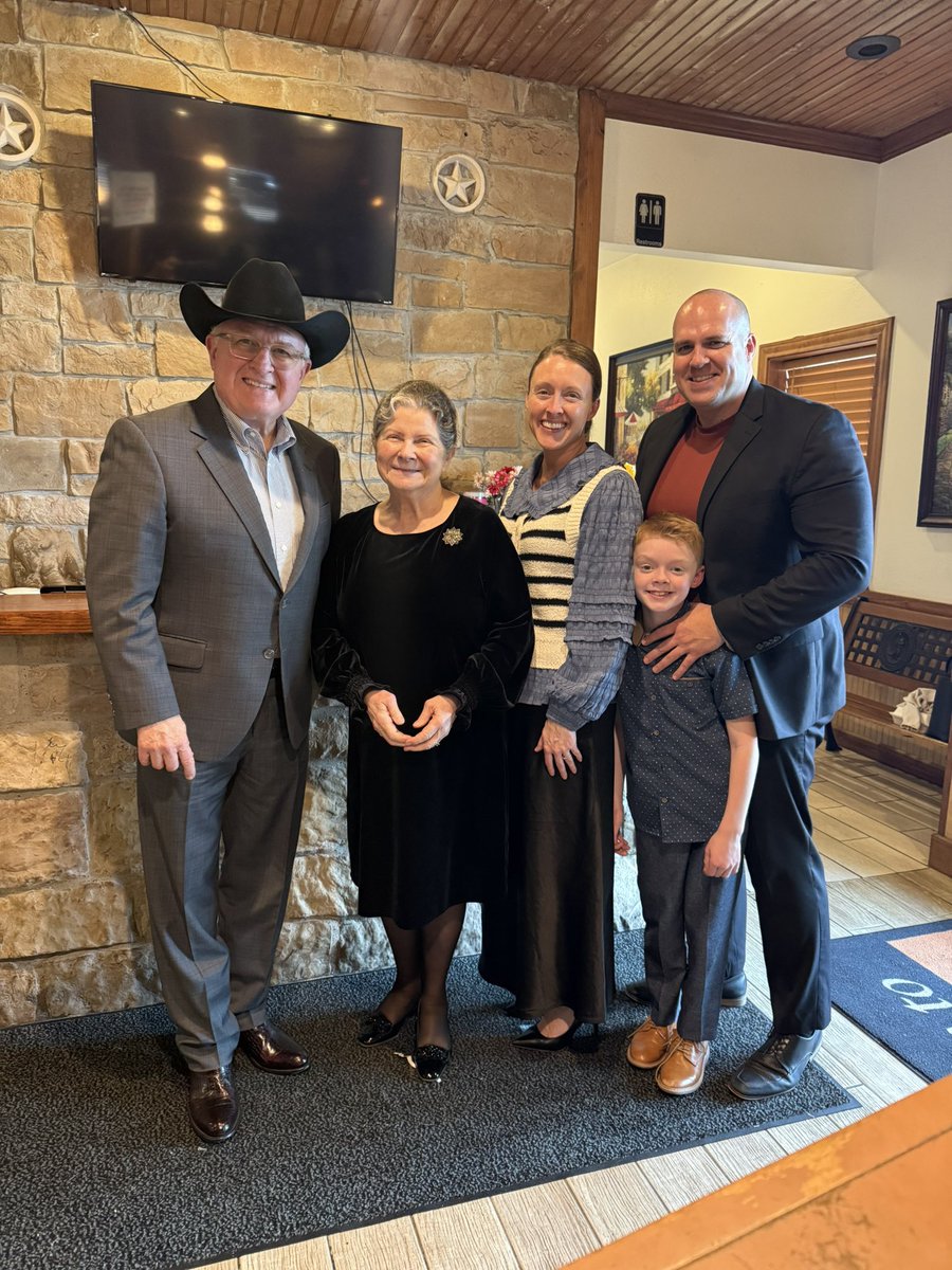 Mark Foster tweet media