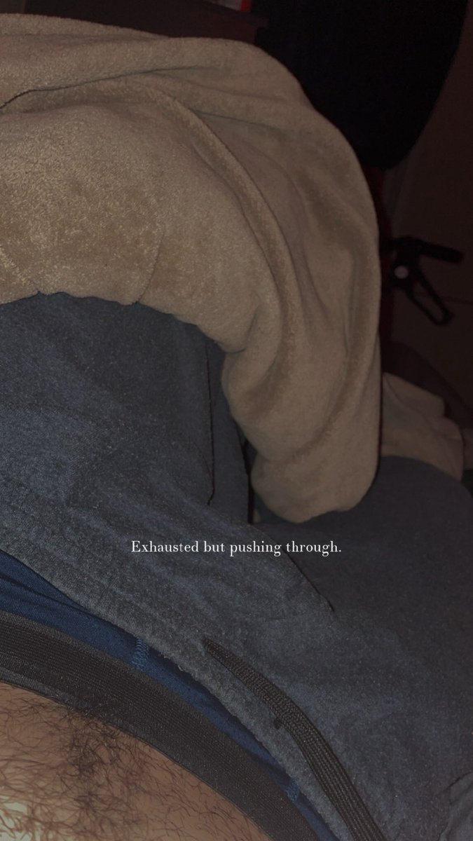papiixphilly's tweet photo. Woke up horny https://t.co/i4i67J0qiK