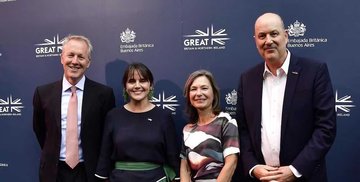 Y después los libertarios se enojan cuando subo esta foto….