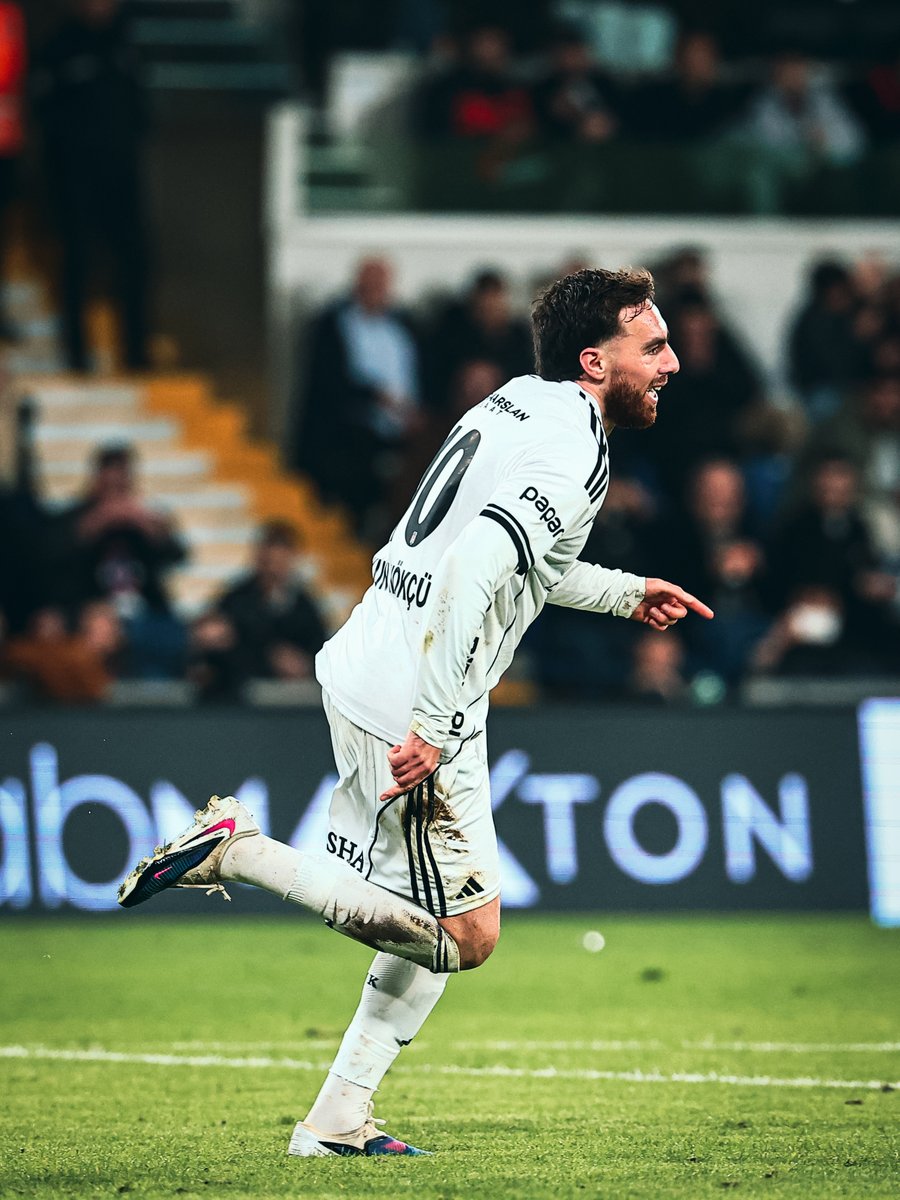 Bir anda vuruldum aşık oldum ben 🖤🤍