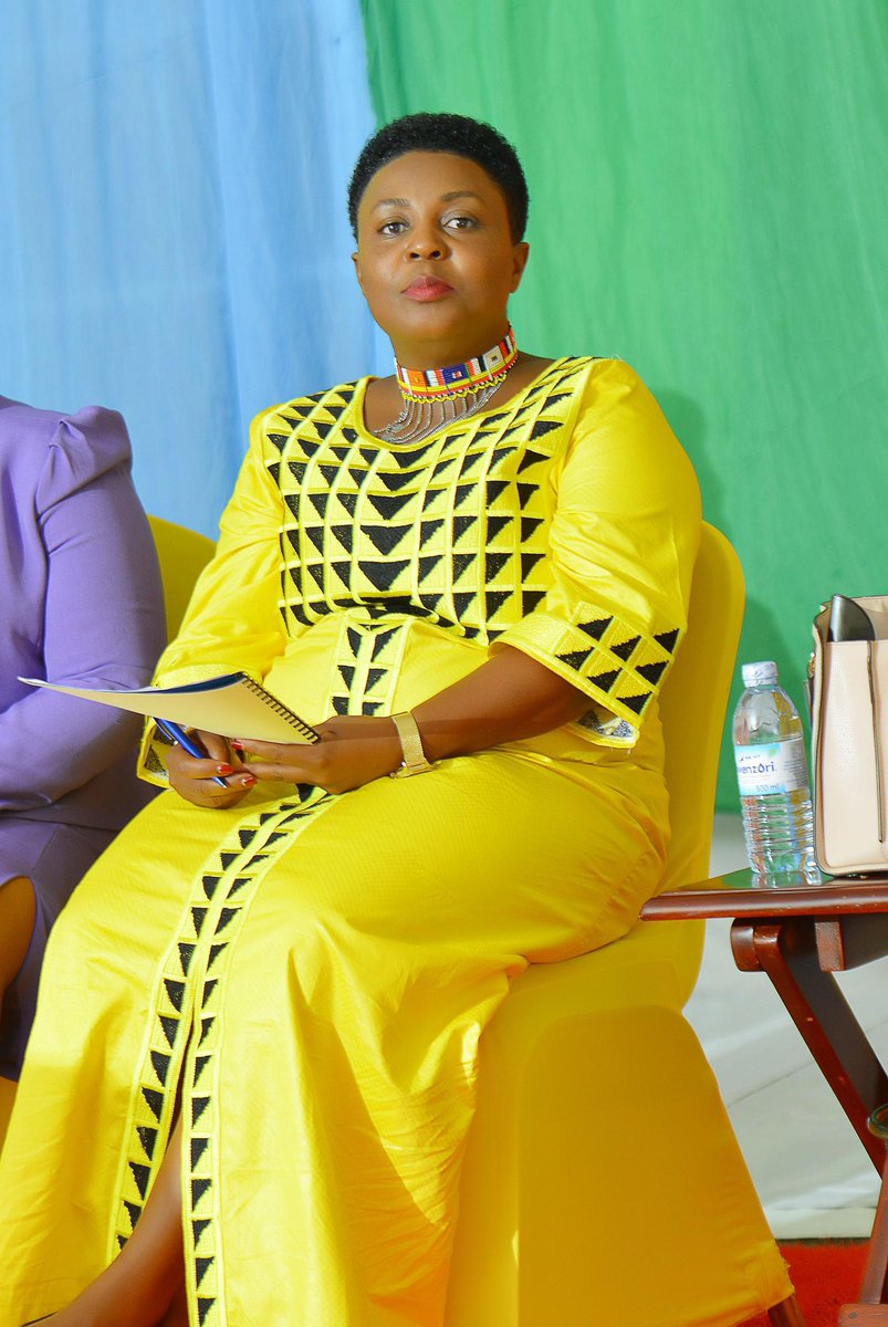 National Chairperson Women’s League <a href="/Adrine_kk/">Kobusingye Adrine</a> wishes Ugandan Women a peaceful and productive week,urging them a champion leadership,peace and inclusivity.
#LumpeUpdates