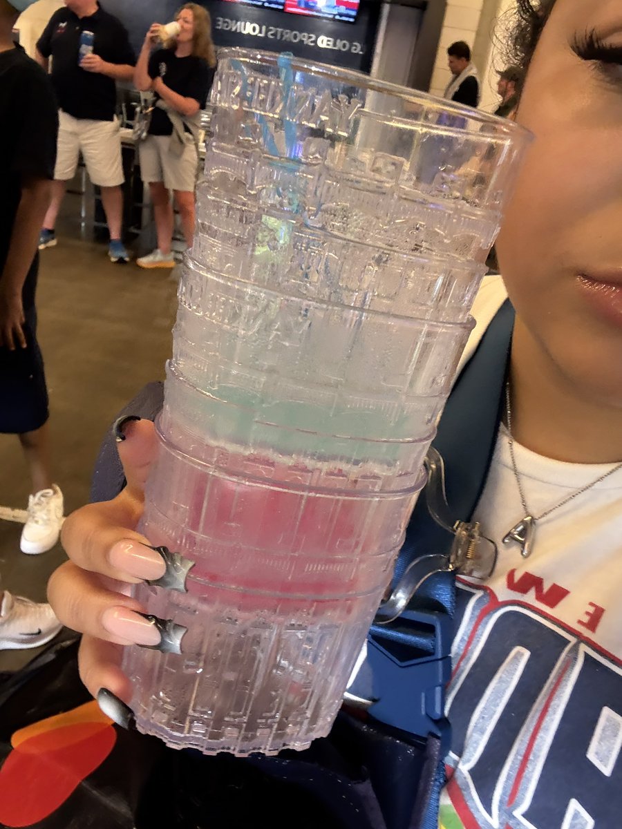 Aly 🖤 tweet media